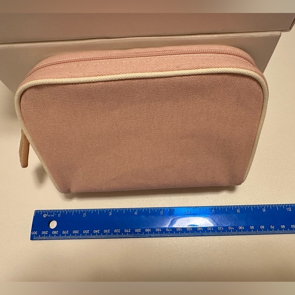 Aerin (Estee Lauder) Pink Canvas Women's pouch - Picture 2 of 4